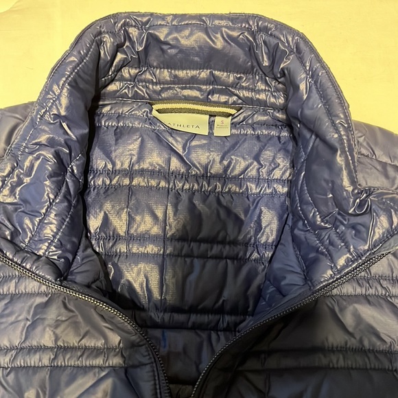 Athleta Navy Puffer Jacket - Picture 2 of 4